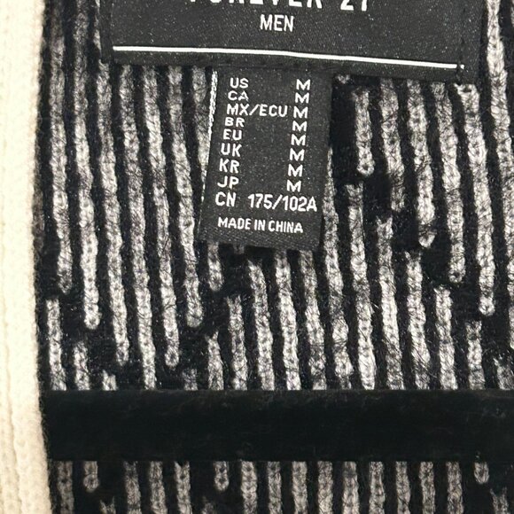 Forever 21 Men Sweater Cardigan Size Medium Black & White Buttons Unisex - Picture 3 of 4